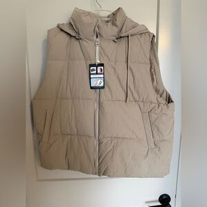 Lentta women’s sleeveless quilted hooded puffer